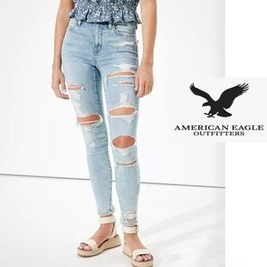 AE light Next Level Stretch light wash very distressed denim jeggings Sz 2